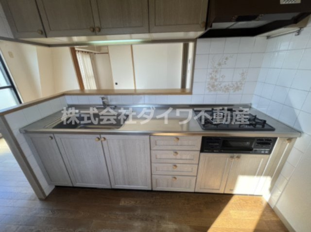 グローリアス岡崎戸崎町のキッチン