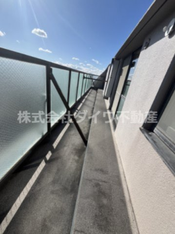 グローリアス岡崎戸崎町のバルコニー