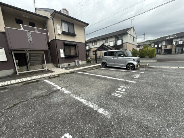 セジュール・プリニエＡの駐車場
