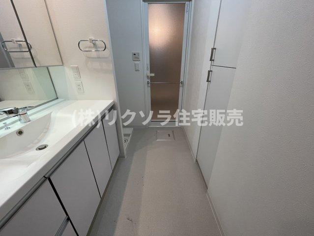 ロイヤルメドゥ香里園タワーの脱衣所|■物件内覧・資金計画相談・住宅ローン相談、リフォーム相談、お問合せ受付中■
※当日・翌日のご内覧、ご相談はお電話でのお問合せがスムーズです！