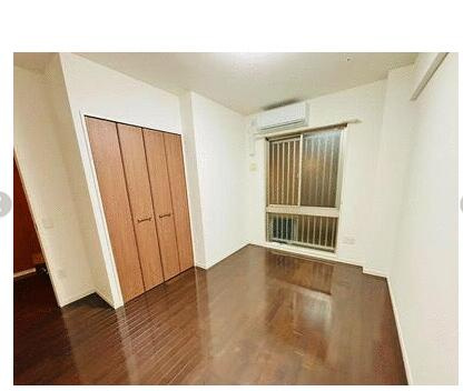 ロイヤルメドゥ香里園タワーの子供部屋|洋室6.4帖
■物件内覧・資金計画相談・住宅ローン相談、リフォーム相談、お問合せ受付中■
※当日・翌日のご内覧、ご相談はお電話でのお問合せがスムーズです！