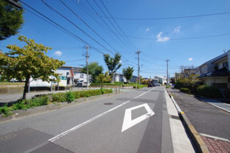 【前面道路含む現地写真】