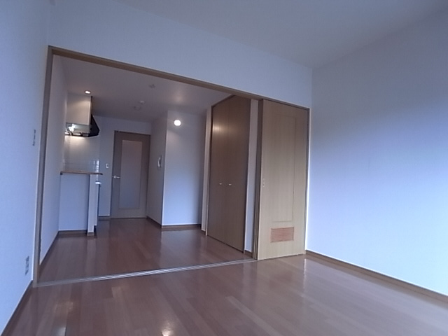 神戸市兵庫区上沢通８丁目の賃貸マンションの居間・リビング|リビング室内