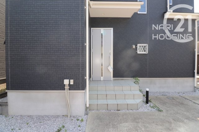 【玄関】 | 昭島市大神町4丁目　中古戸建 | 玄関です