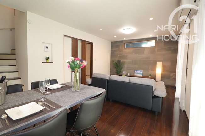 【ダイニング】 | 昭島市大神町4丁目　中古戸建 | 広々としたダイニング　ダイニングテーブルを置くにも十分な広さがあります♪