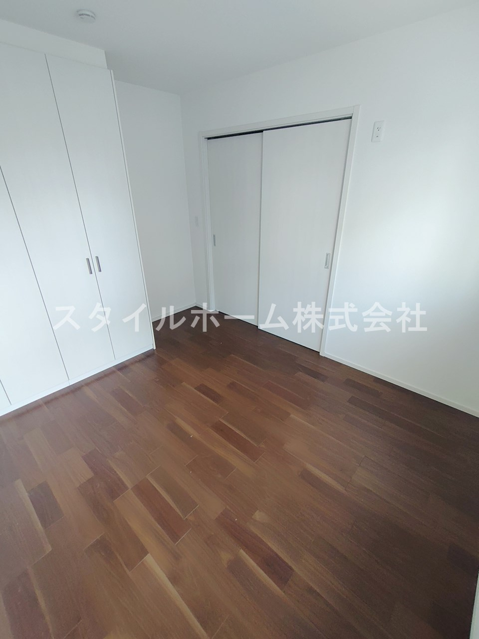 フォレストメゾン蔵子の寝室|同建物内別部屋の写真です。