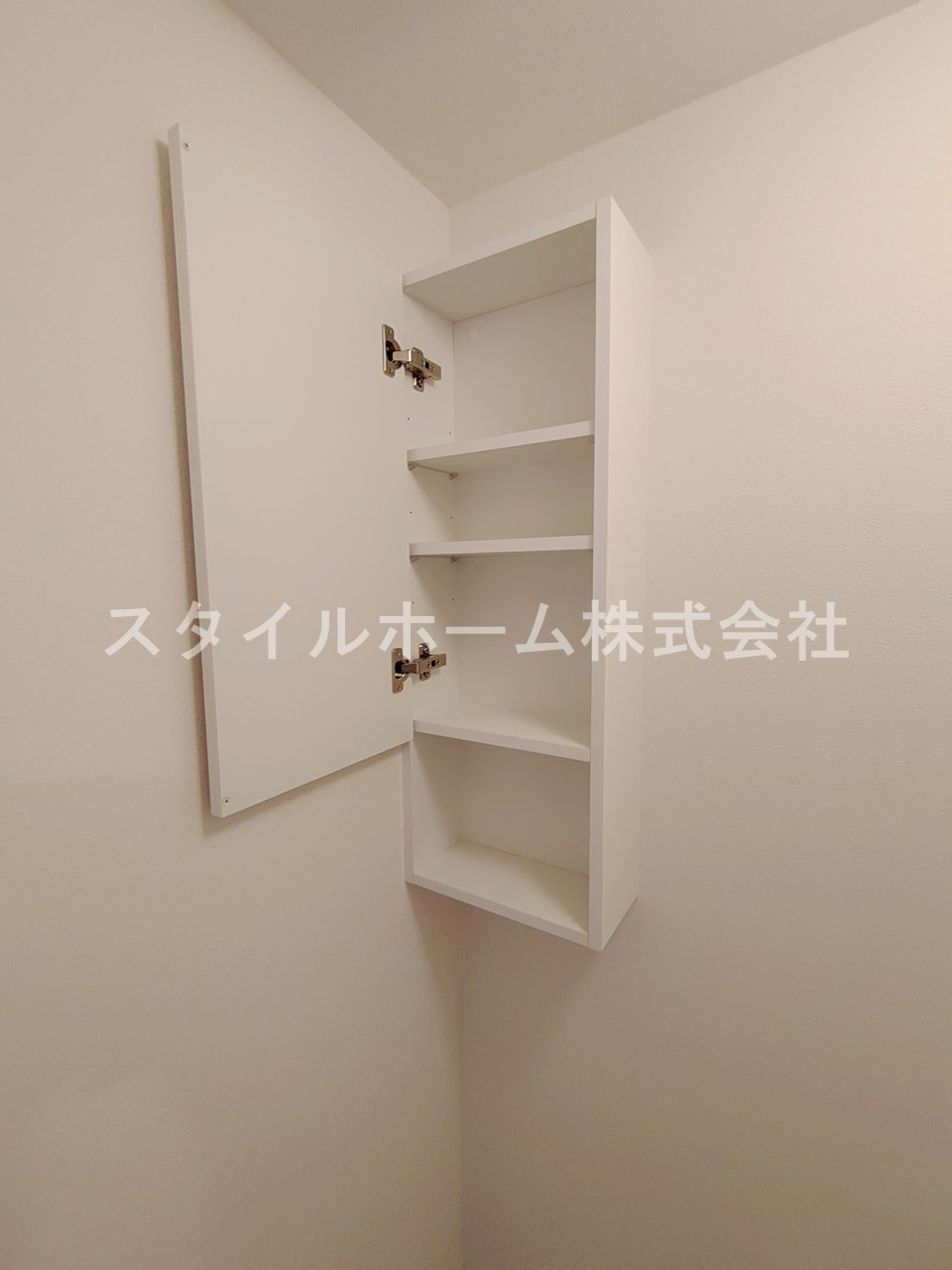 フォレストメゾン蔵子の収納|同建物内別部屋の写真です。