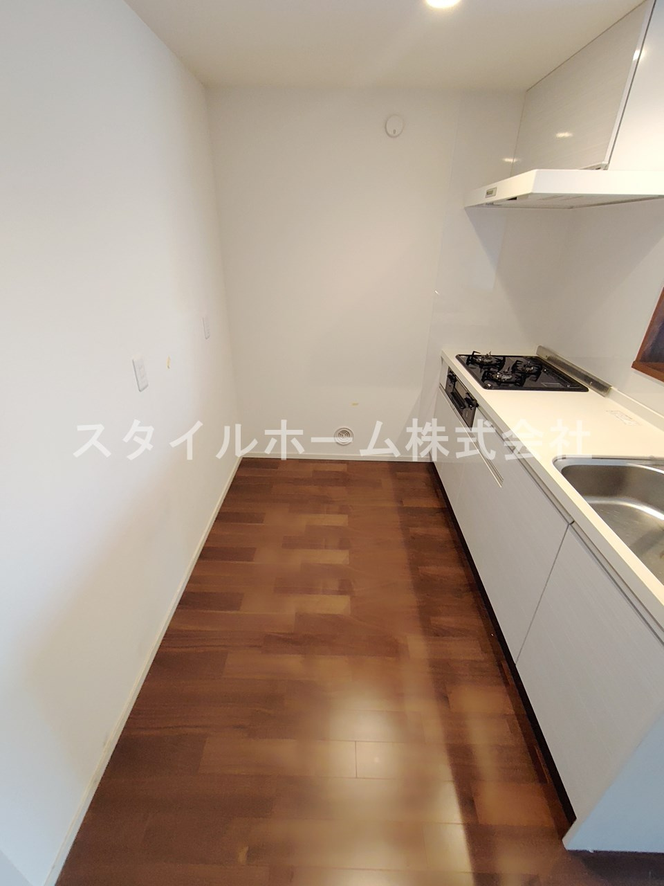 フォレストメゾン蔵子の内装|同建物内別部屋の写真です。