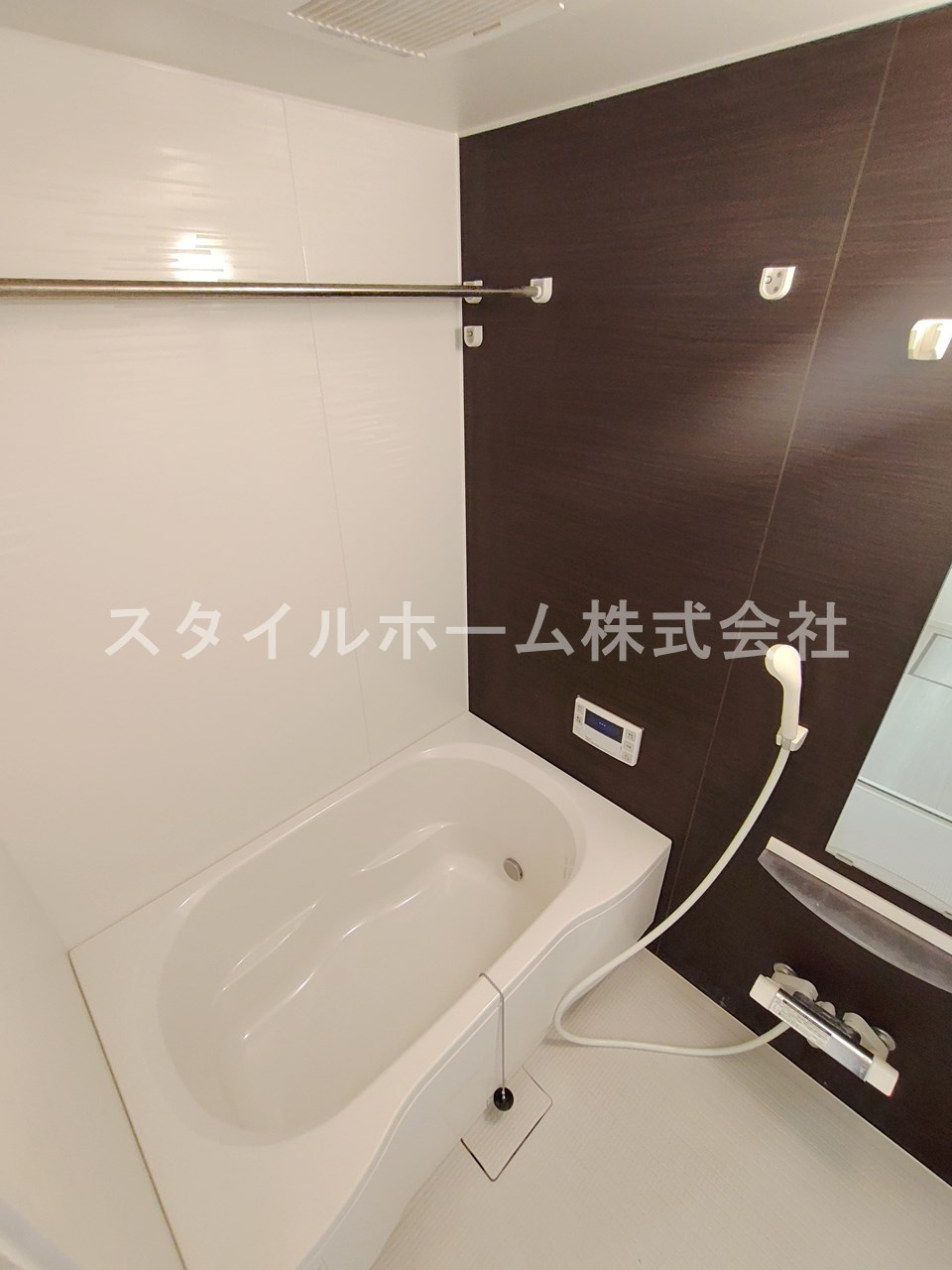 フォレストメゾン蔵子の浴室|同建物内別部屋の写真です。