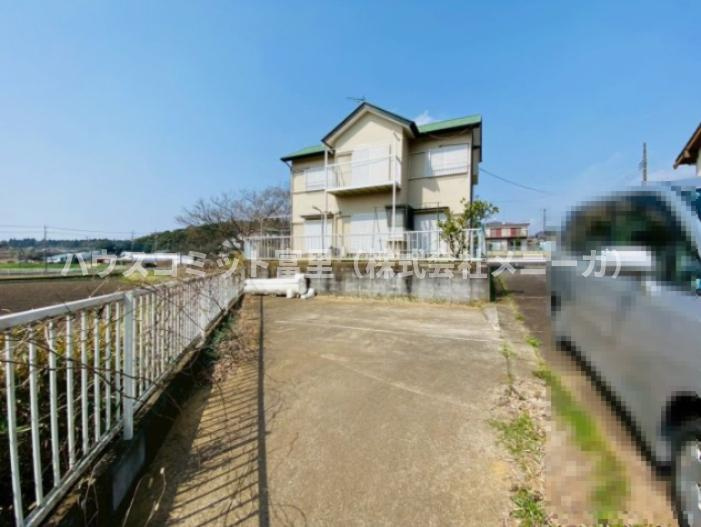 立沢新田　中古戸建の駐車場