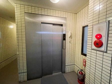 第一エクセルイン巣鴨のロビー