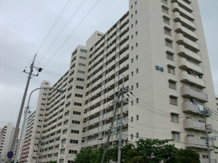 武庫川あおぞらのまち25号棟の外観