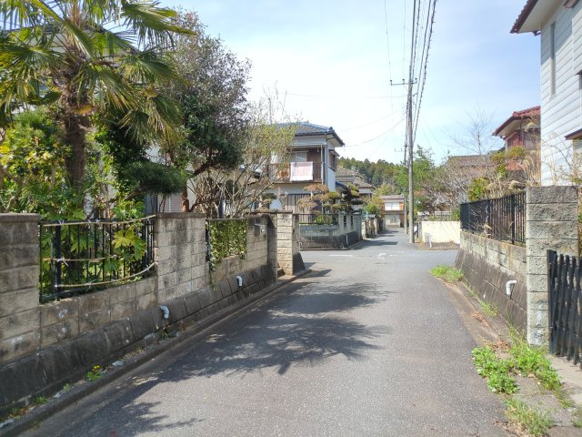 【前面道路含む現地写真】 | 山武市成東　中古戸建