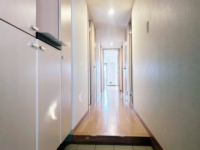 リーベスト浜寺昭和町の玄関