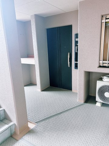 リーベスト浜寺昭和町のエントランス