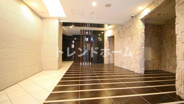 ラシュレエグゼ本町のエントランス|選べる家電プランあり！！