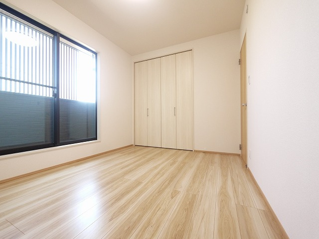 ドム　シャインの洋室