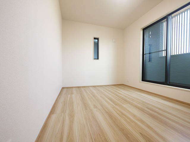 ドム　シャインの洋室