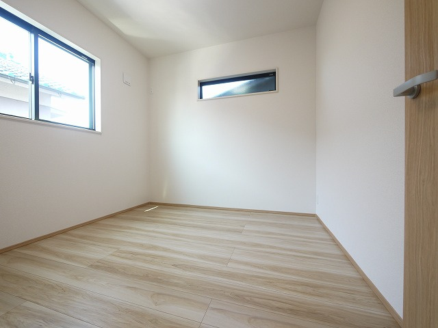 ドム　シャインの洋室