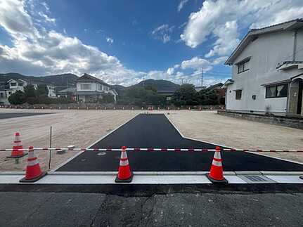 安佐南区山本４丁目の前面道路含む現地写真