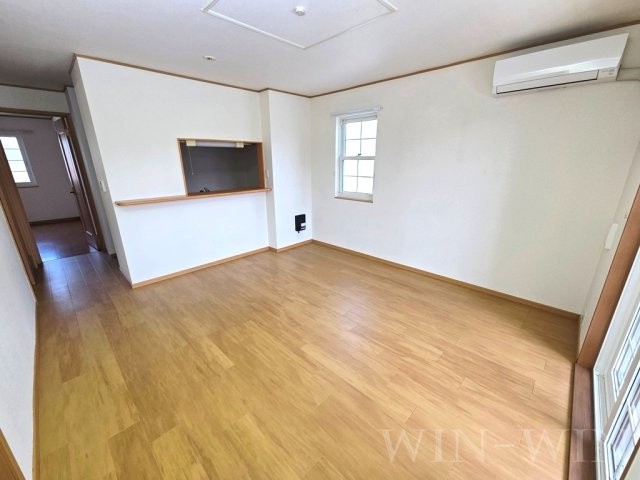 ユイロン・栄の居間・リビング