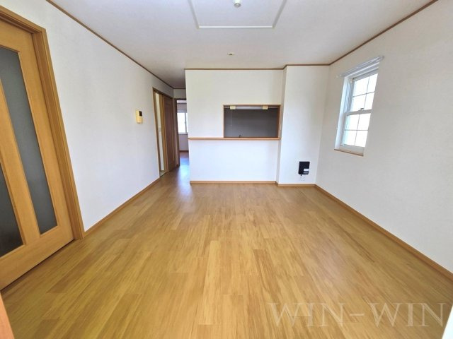 ユイロン・栄の居間・リビング