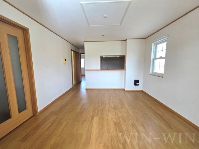 ユイロン・栄の居間・リビング