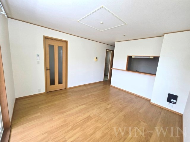 ユイロン・栄の居間・リビング