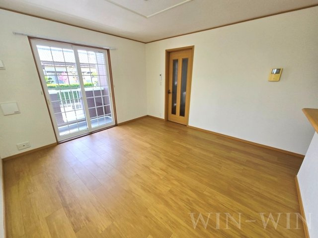 ユイロン・栄の居間・リビング