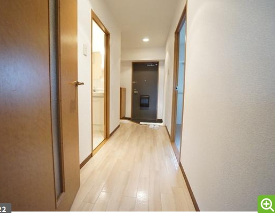 メゾンドール南千里の玄関