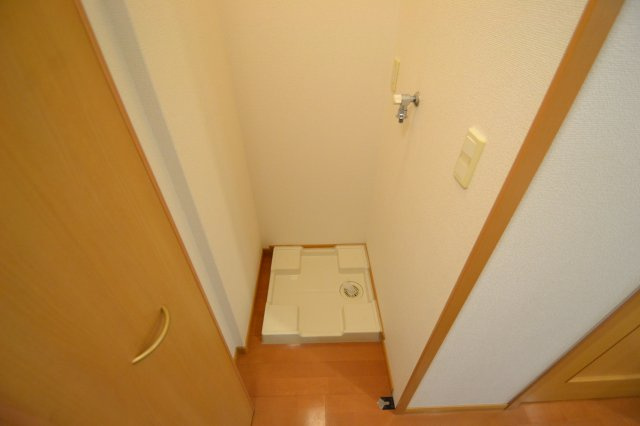 エッセンティア春日野の玄関
