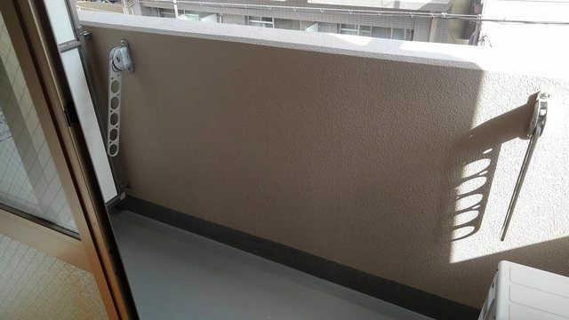 エッセンティア春日野のバルコニー