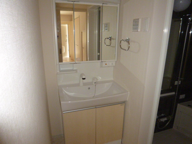 カーサグリシーヌの独立洗面台|洗髪洗面化粧台