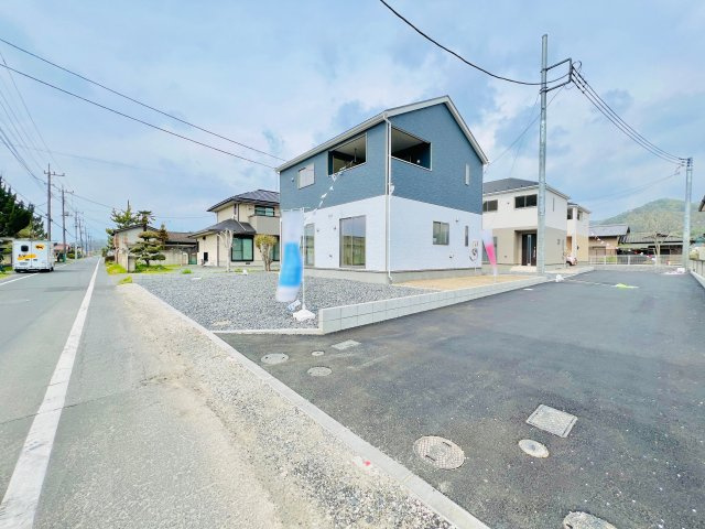 桐生市菱町の前面道路含む現地写真|駐車が苦手な方にもおススメ♪