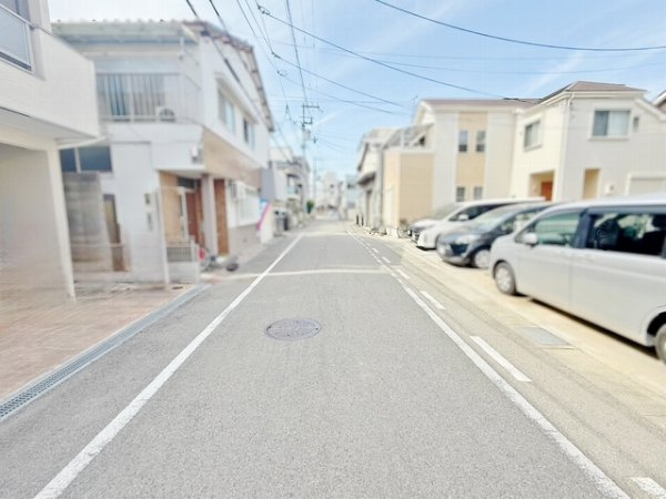 尼崎市金楽寺町２丁目　中古戸建の前面道路含む現地写真