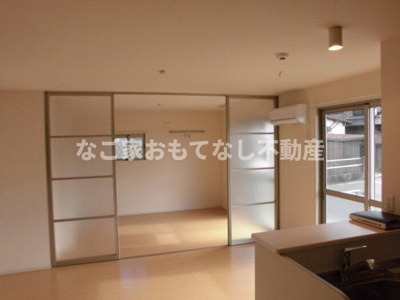 【寝室】 | サニーコート | ※写真は別号室