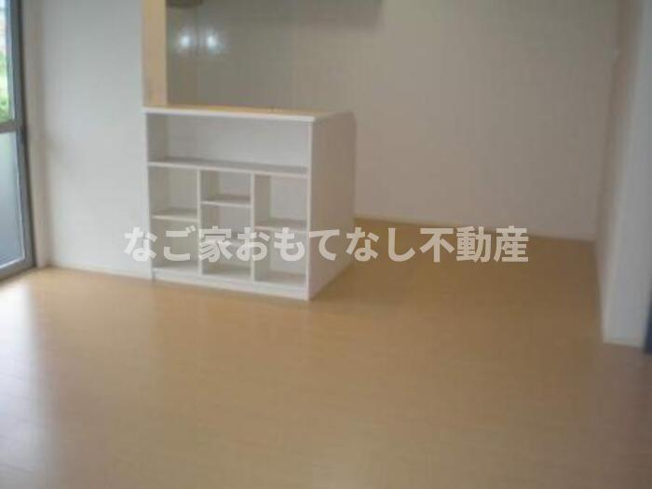 【居間・リビング】 | サニーコート | ※写真は別号室