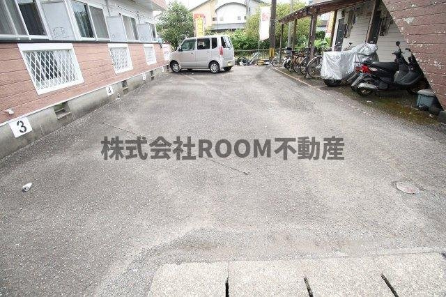 ノースルピナスの駐車場|駐車場があります