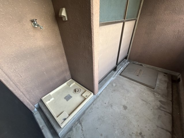 YKハイツ西明石のバルコニー