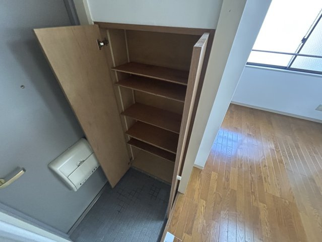 YKハイツ西明石の収納