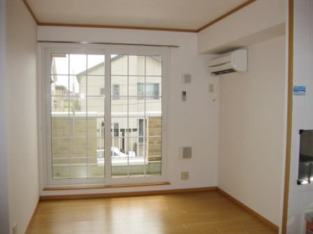 ヴィラ・アベニールＣの居間・リビング|居室・リビング