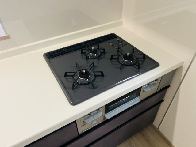 高浜市湯山町４丁目16-11『仲介手数料無料』新築戸建てのキッチン