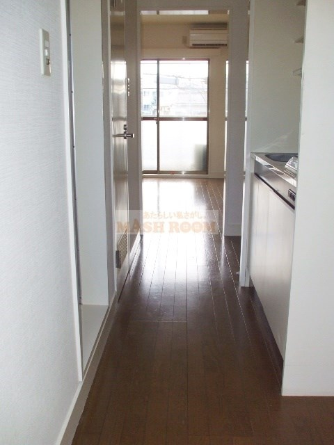 メゾン高山の玄関