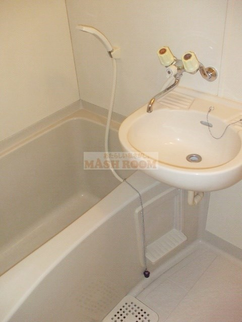 メゾン高山の浴室