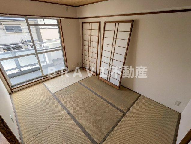 布亀マンションの居間・リビング