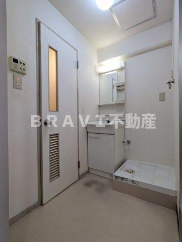 布亀マンションの洗面所