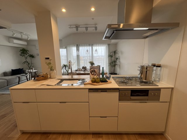 もう、イメージ通りのタワマンですー【シルエタワーヨコハマ】のキッチン|使いやすいキッチンです