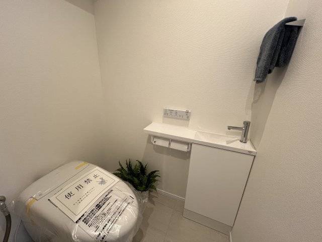 もう、イメージ通りのタワマンですー【シルエタワーヨコハマ】のトイレ|清潔感のあるトイレです
