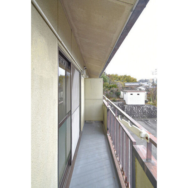 サン春日第1マンションのバルコニー