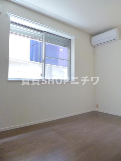 エクセルコート渋谷本町の寝室|★陽光差し込む洋室★